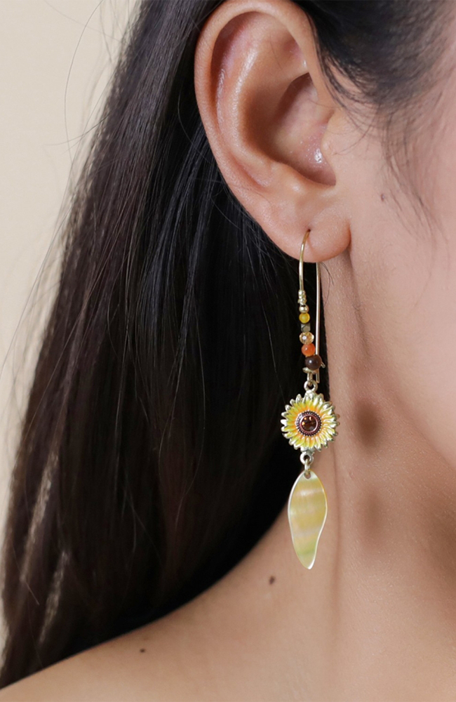 SUNNY Woven Medium Hook Earrings