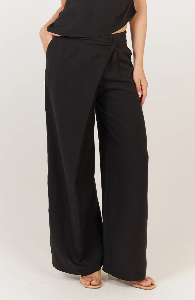 Sandara Pant - Black