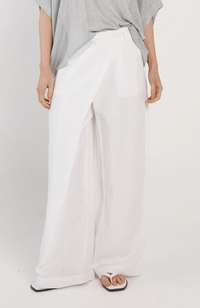 Sandara Pant - White