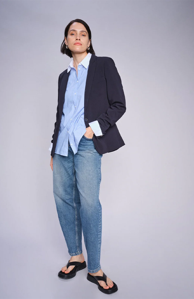 Adeline Cut Jeans - Mid Blue