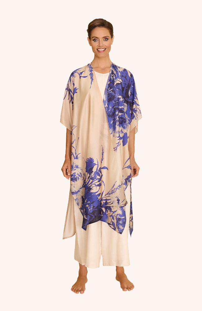 Beach Wrap Around - China Blue Blooms
