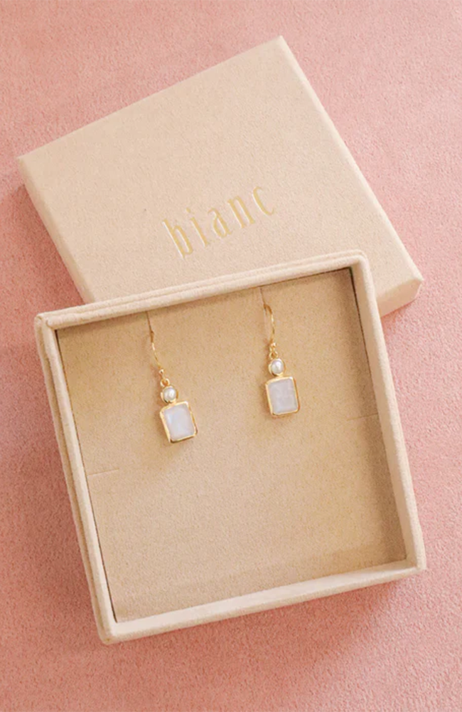 Rosie Earrings - Freshwater Pearl