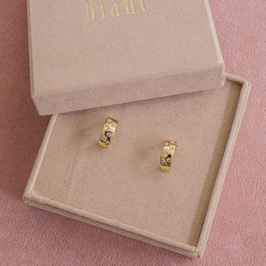 Nyx Earrings - Gold