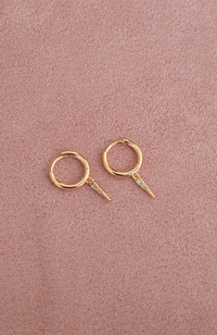 Lyla Huggie Earrings - Gold