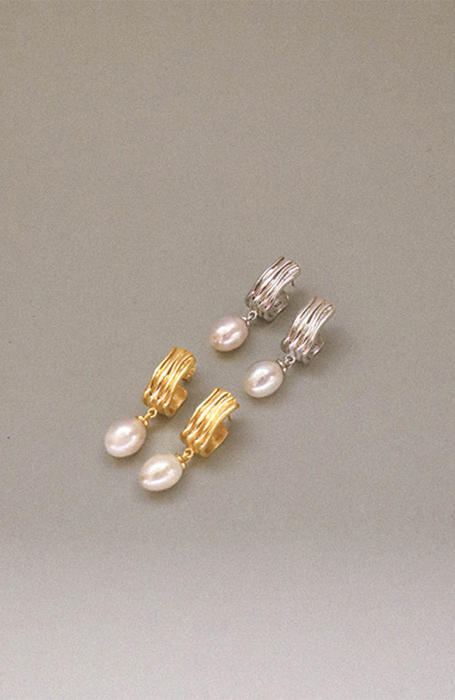 Sandy Earrings - Gold