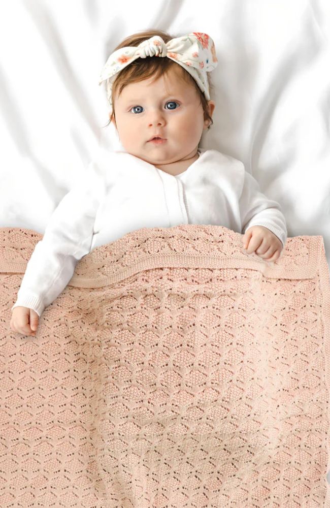 Bailey Hug Blanket - Pink