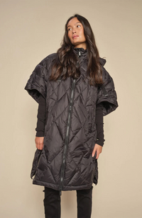 Faisa Down Poncho - Black