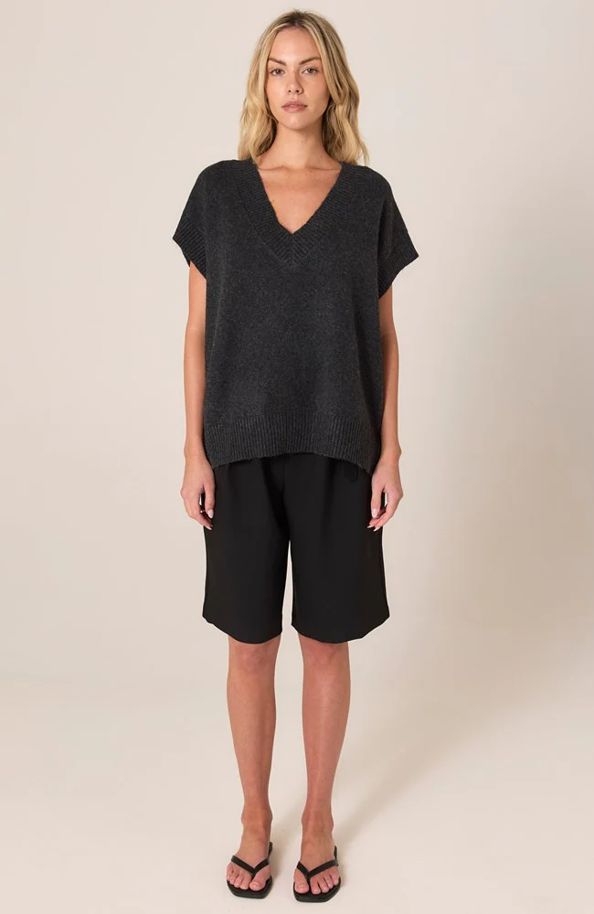 Rae V-Neck Vest - BLack Marle