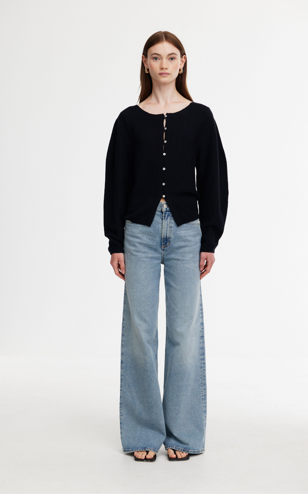 Montana Cardi - Black