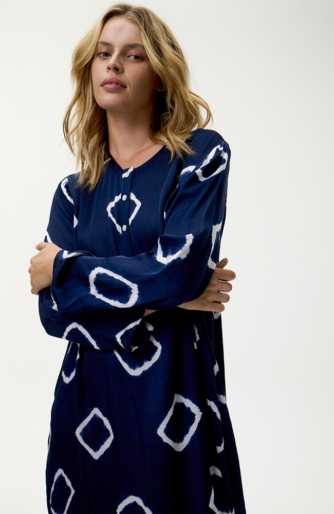 Llew Maxi -Atlas-Cupro-Navy