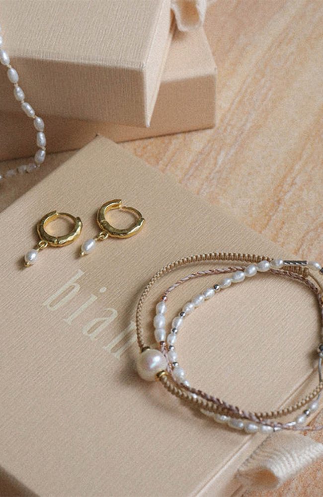 Clam Pearl Earring - Gold