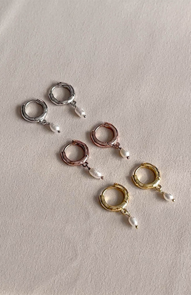 Clam Pearl Earring - Gold