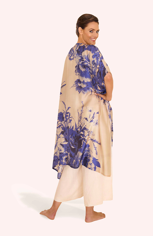 Beach Wrap Around - China Blue Blooms