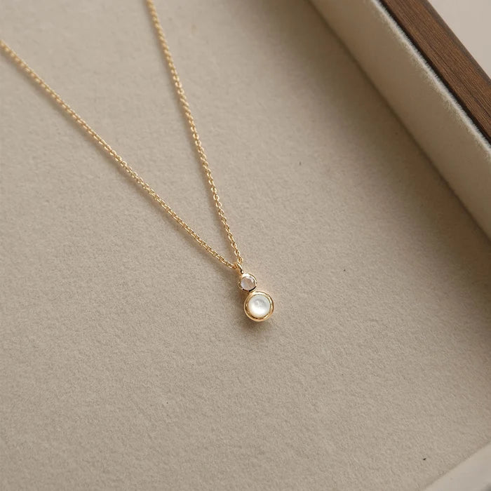 Posy Necklace - Mother of Pearl