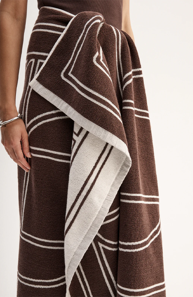 Beau Towel- Chocolate Ecru