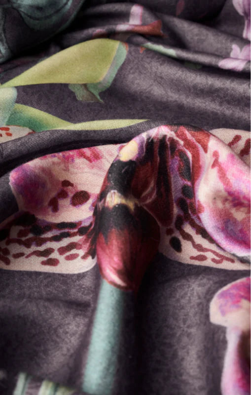 Luxurious Exotic Evening Scarf - Ink