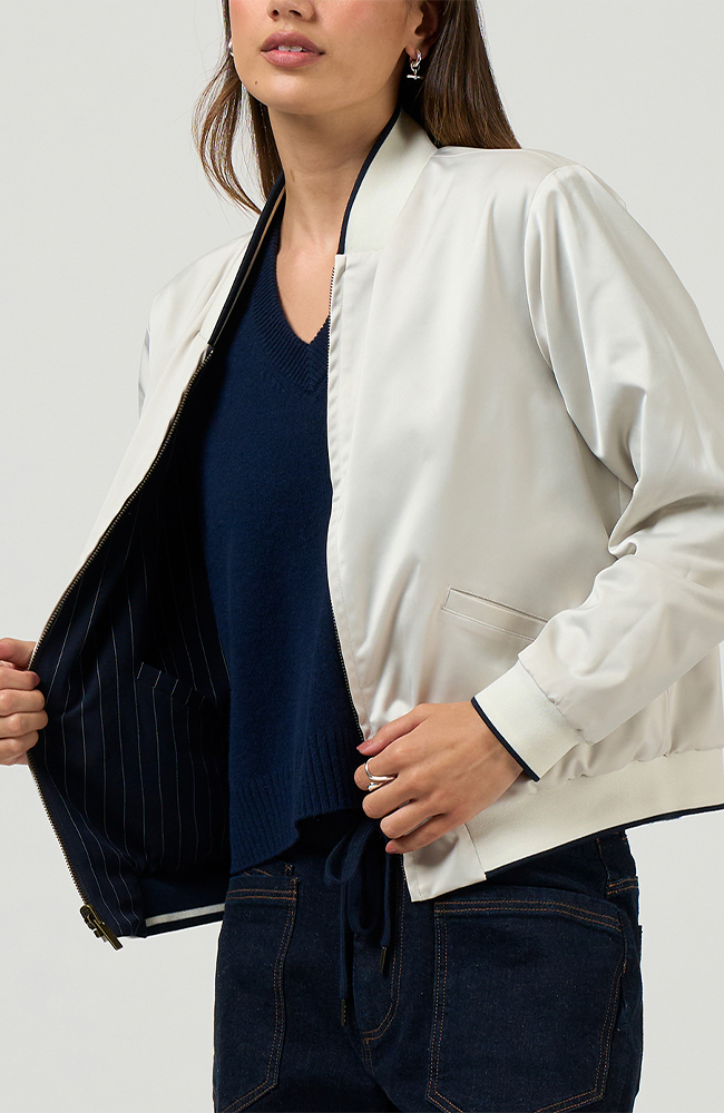 Trax Reversible Jacket - Navy Vanilla