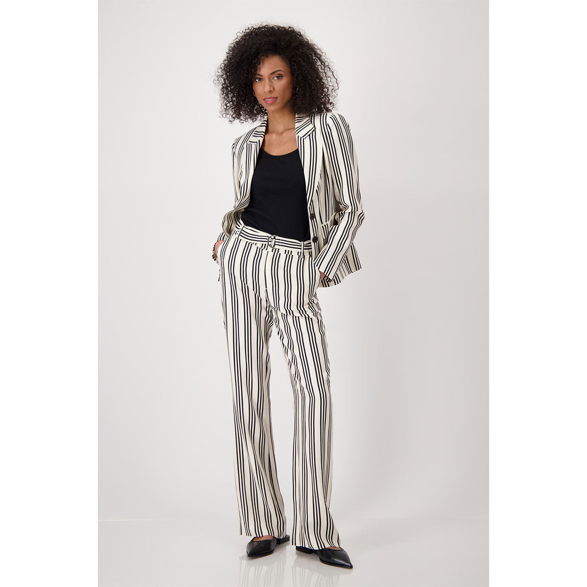 Lapel Collar Blazer Stripes - Black