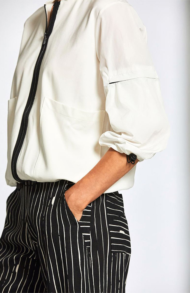 Contrast Zip Cardi - Ecru/Black