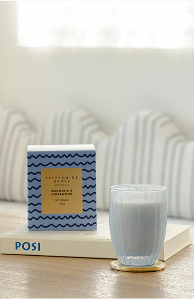 Magnolia & Cedarwood - Large Candle 370g