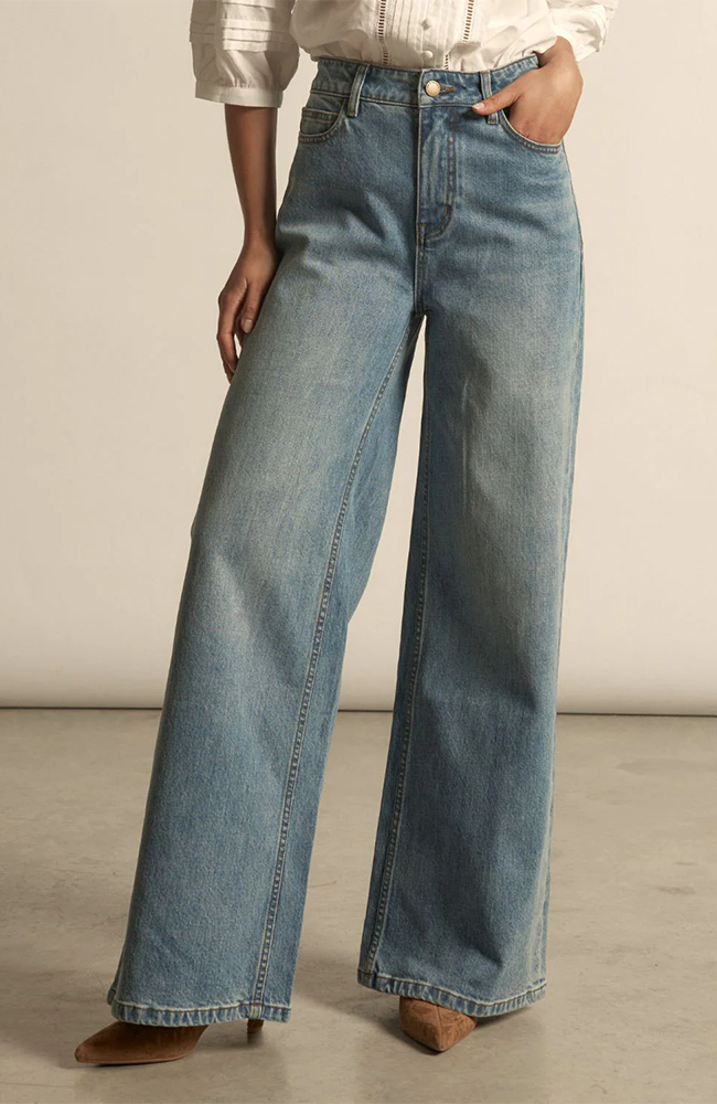 Aura Jean - Mid Denim