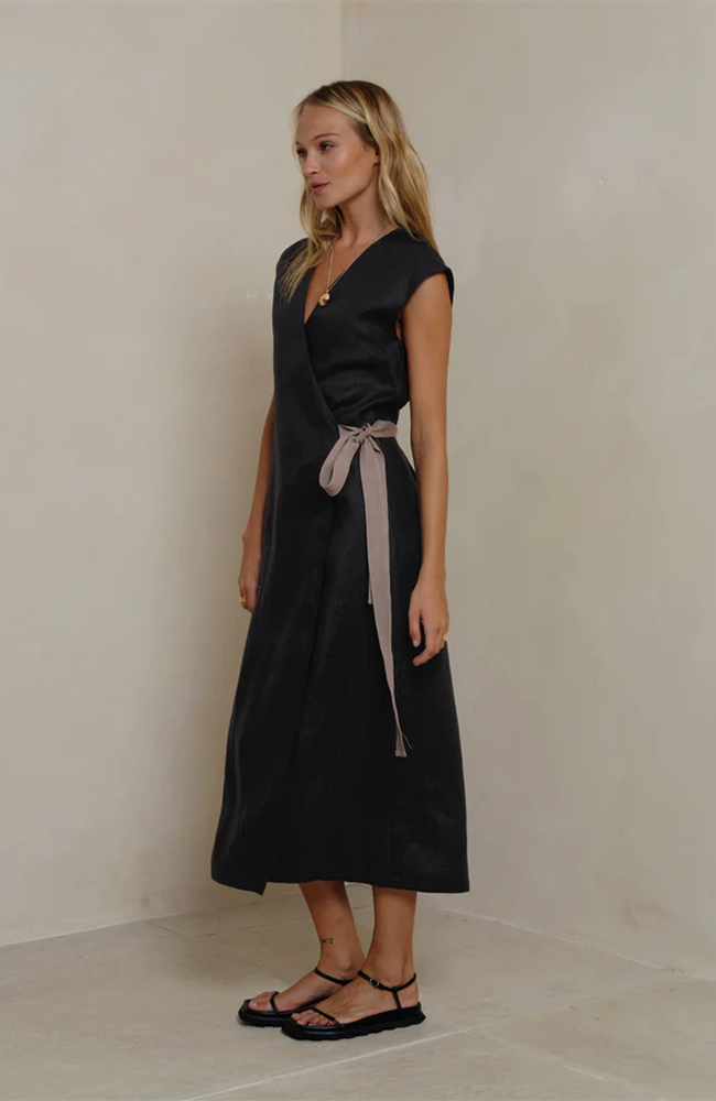 Lumen Linen Wrap Dress - Black/Mocha