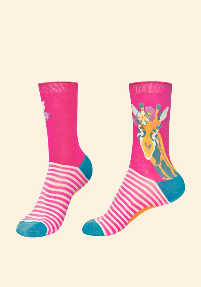 Fancy Giraffe Ankle Socks - Raspberry