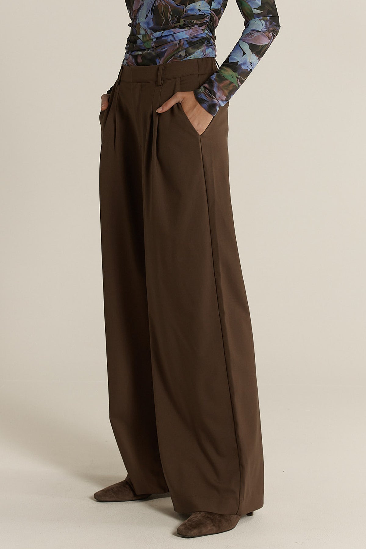 Roan Pleat Front Pant - Chocolate