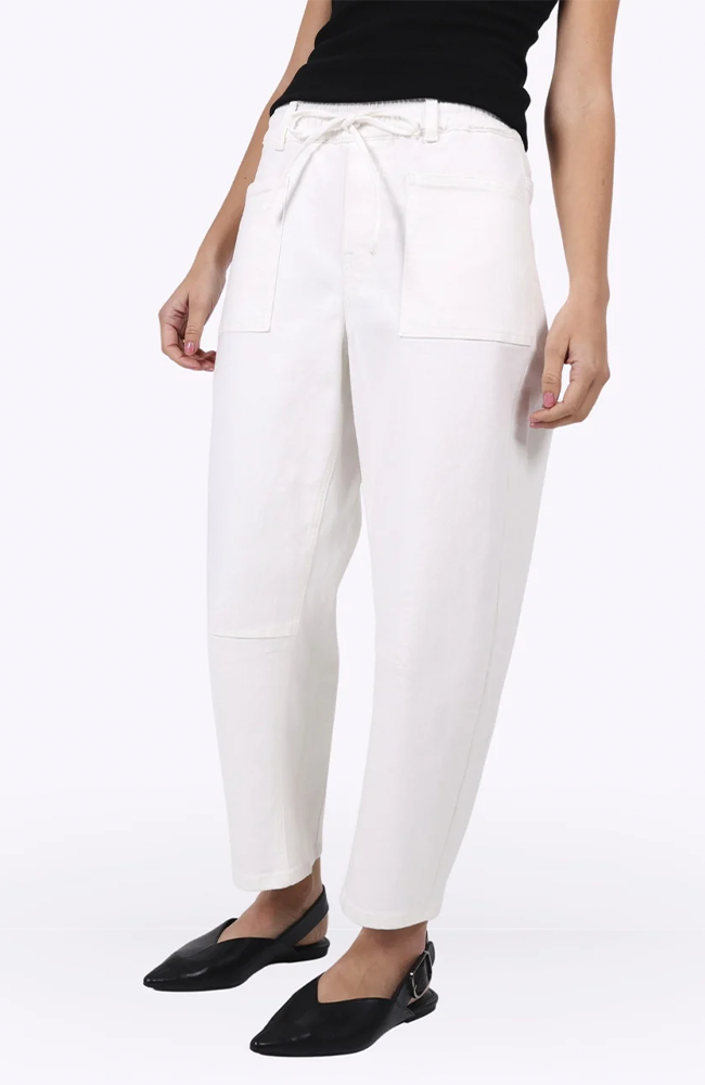 Leo Barrel Leg Jean - White