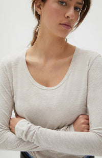 Jacksonville Scoop-Neck L/S Tee - Cream