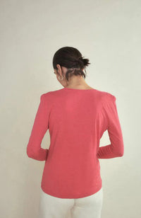 Jacksonville Scoop-Neck L/S Tee - Vintage Desire