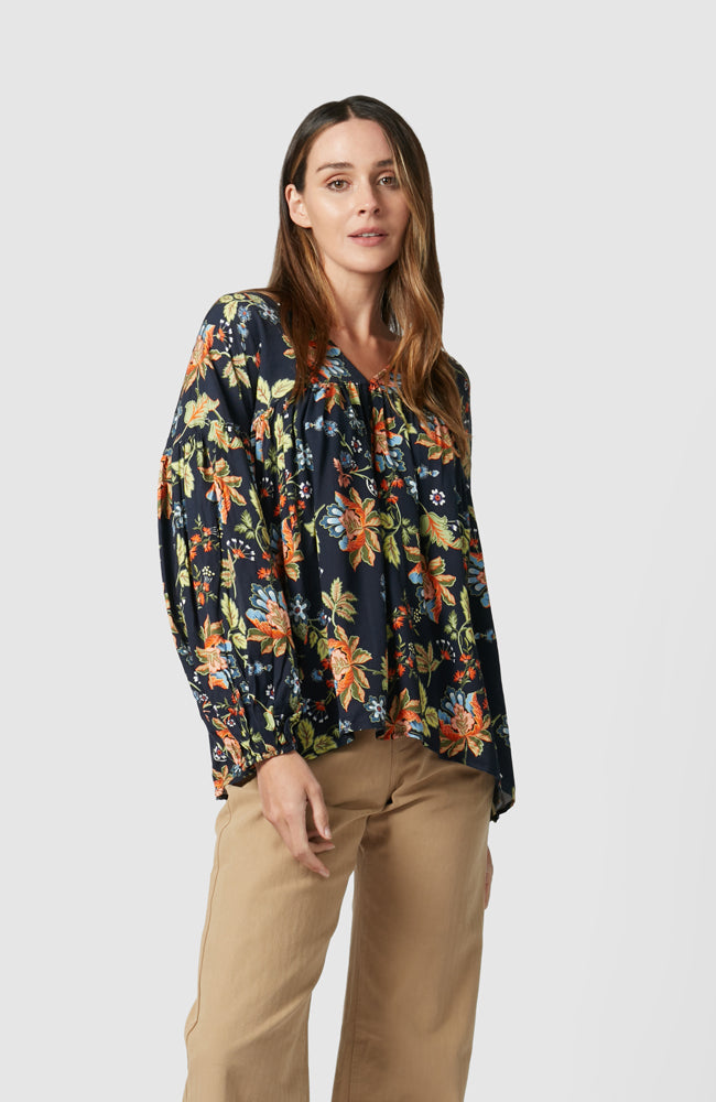 Vail Top - Navy Floral