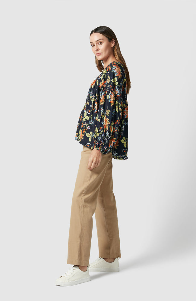 Vail Top - Navy Floral